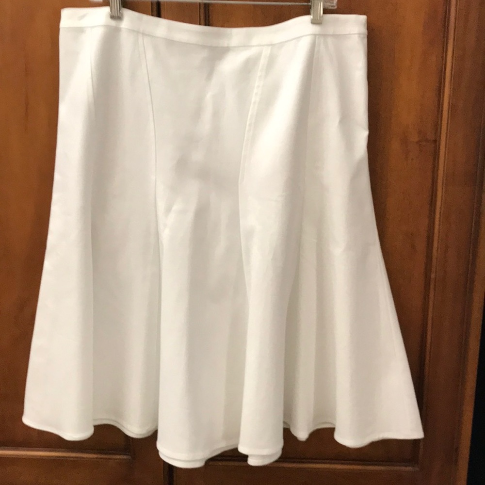 Ralph Lauren 12 gored skirt knee length